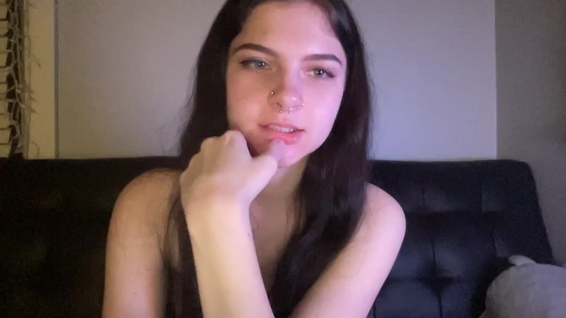 Gallery image thumbnail from Kyky_baby444's myfreecams stream on, 02/23/2025, 24:23 image 9 of 20