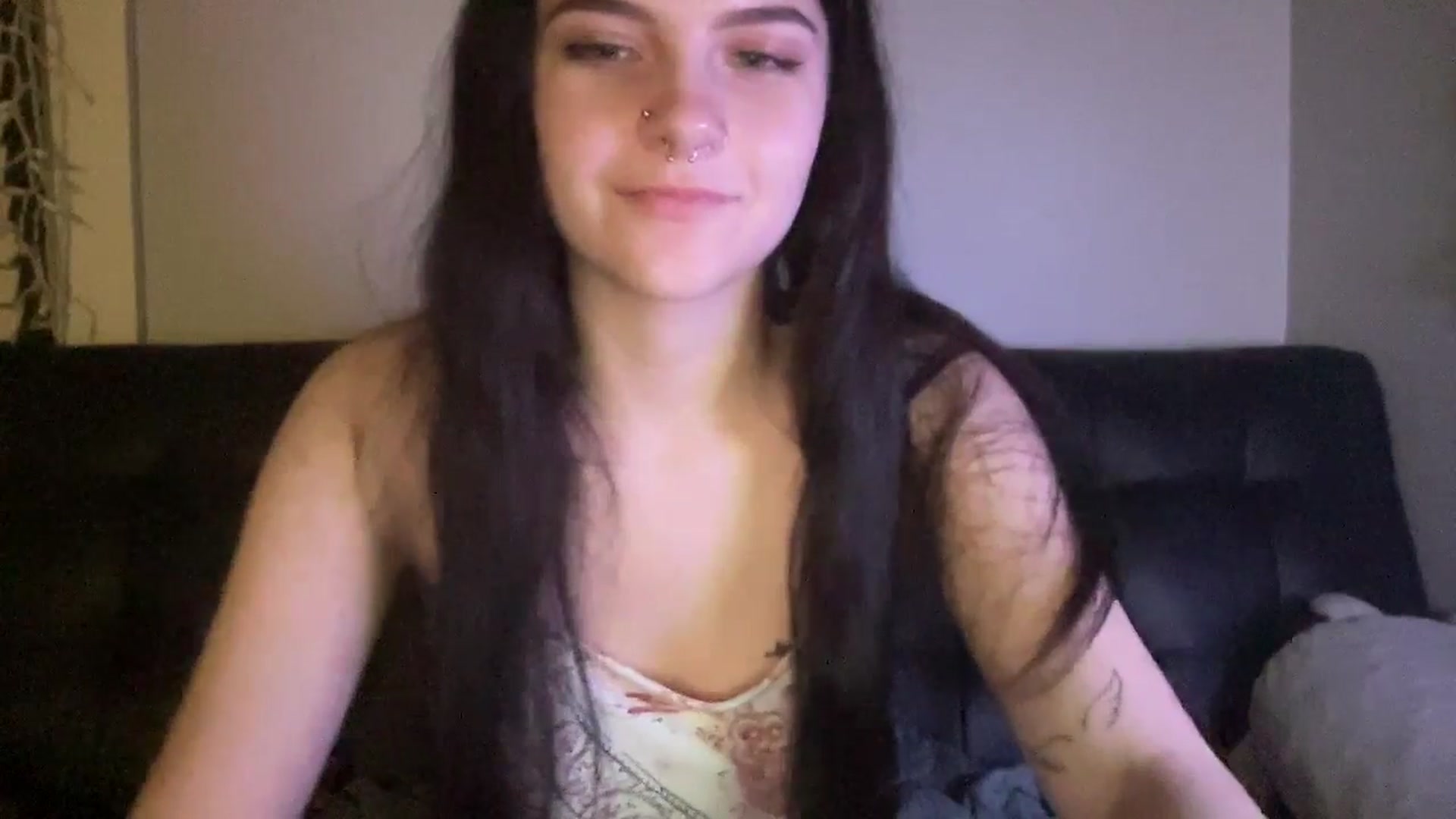 Gallery image thumbnail from Kyky_baby444's myfreecams stream on, 02/23/2025, 24:23 image 2 of 20