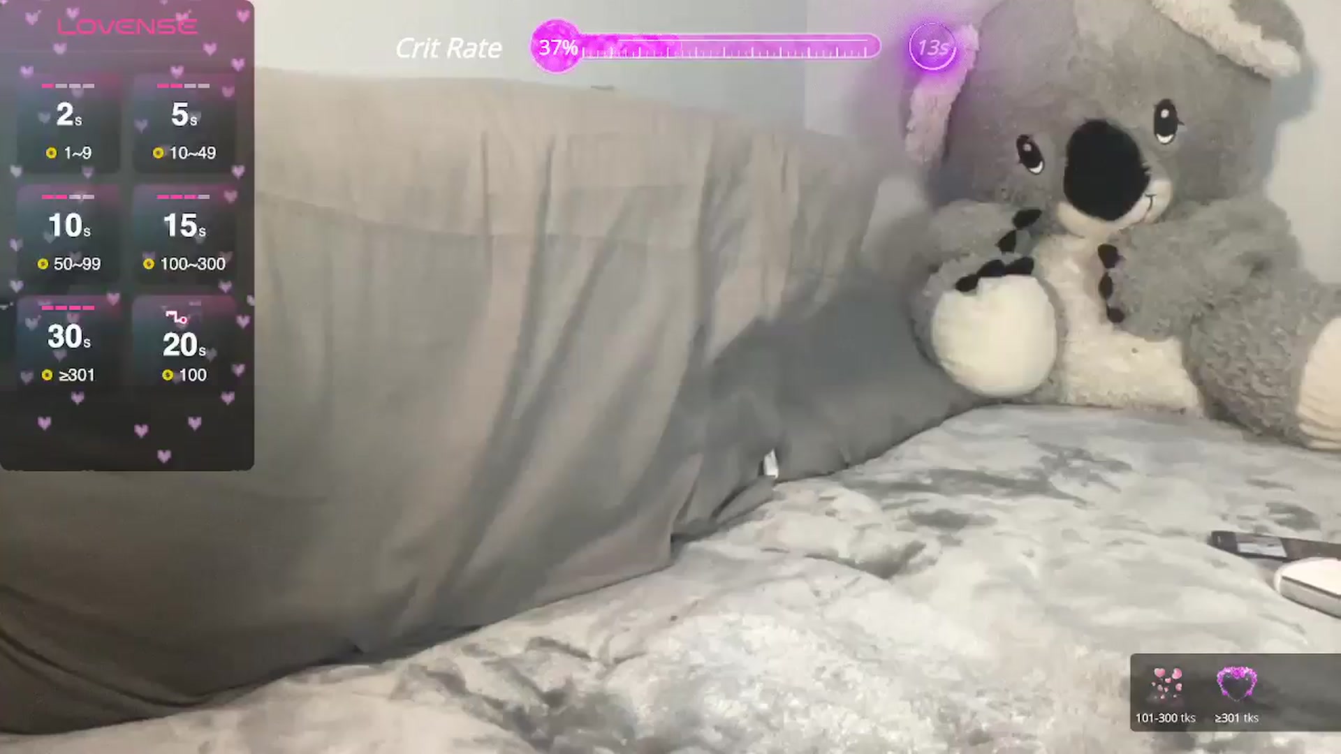 Gallery image thumbnail from Kyky_baby444's myfreecams stream on, 04/17/2025, 24:43 image 18 of 20