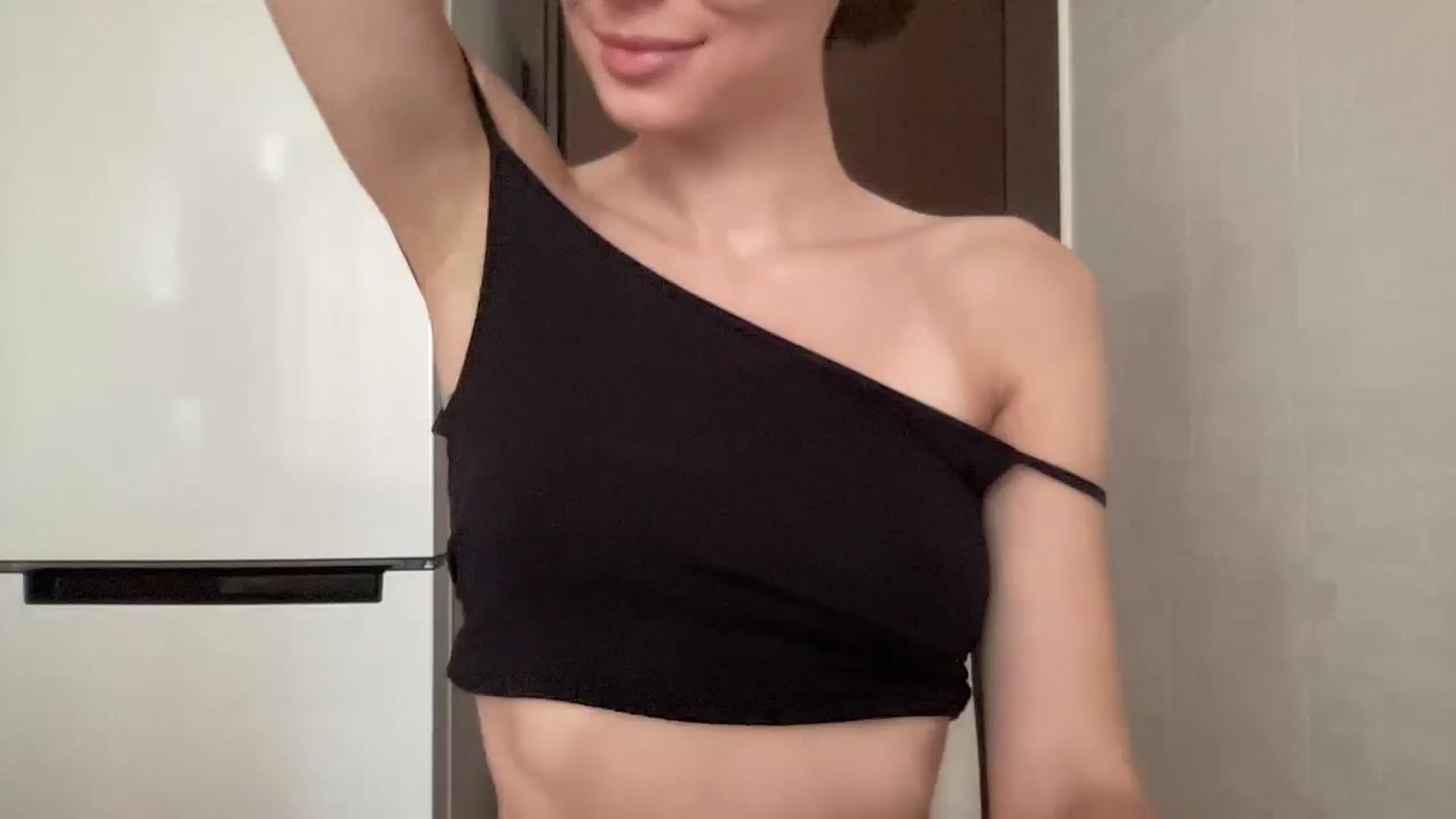Gallery image thumbnail from KyleeMills's myfreecams stream on, 08/24/2025, 11:04 image 1 of 20