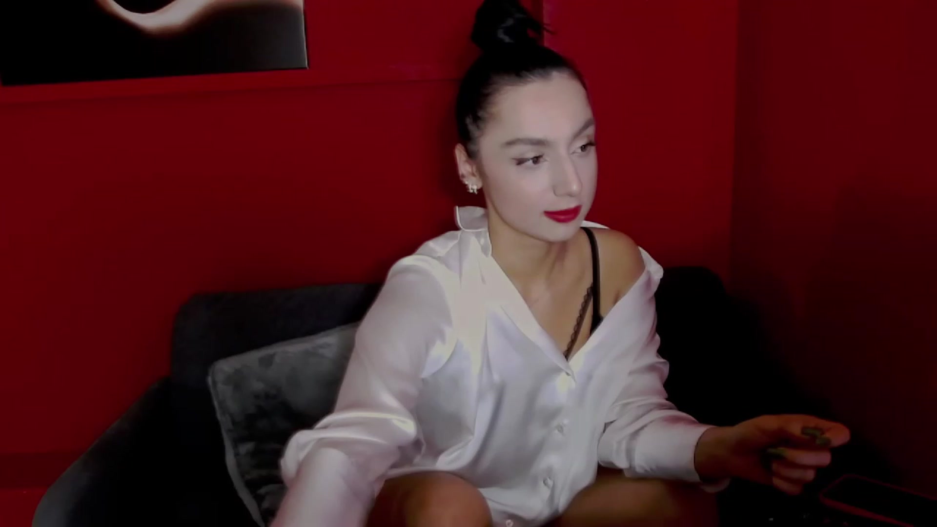 Gallery image thumbnail from KylieBaby_'s myfreecams stream on, 11/14/2022, 14:26 image 19 of 20