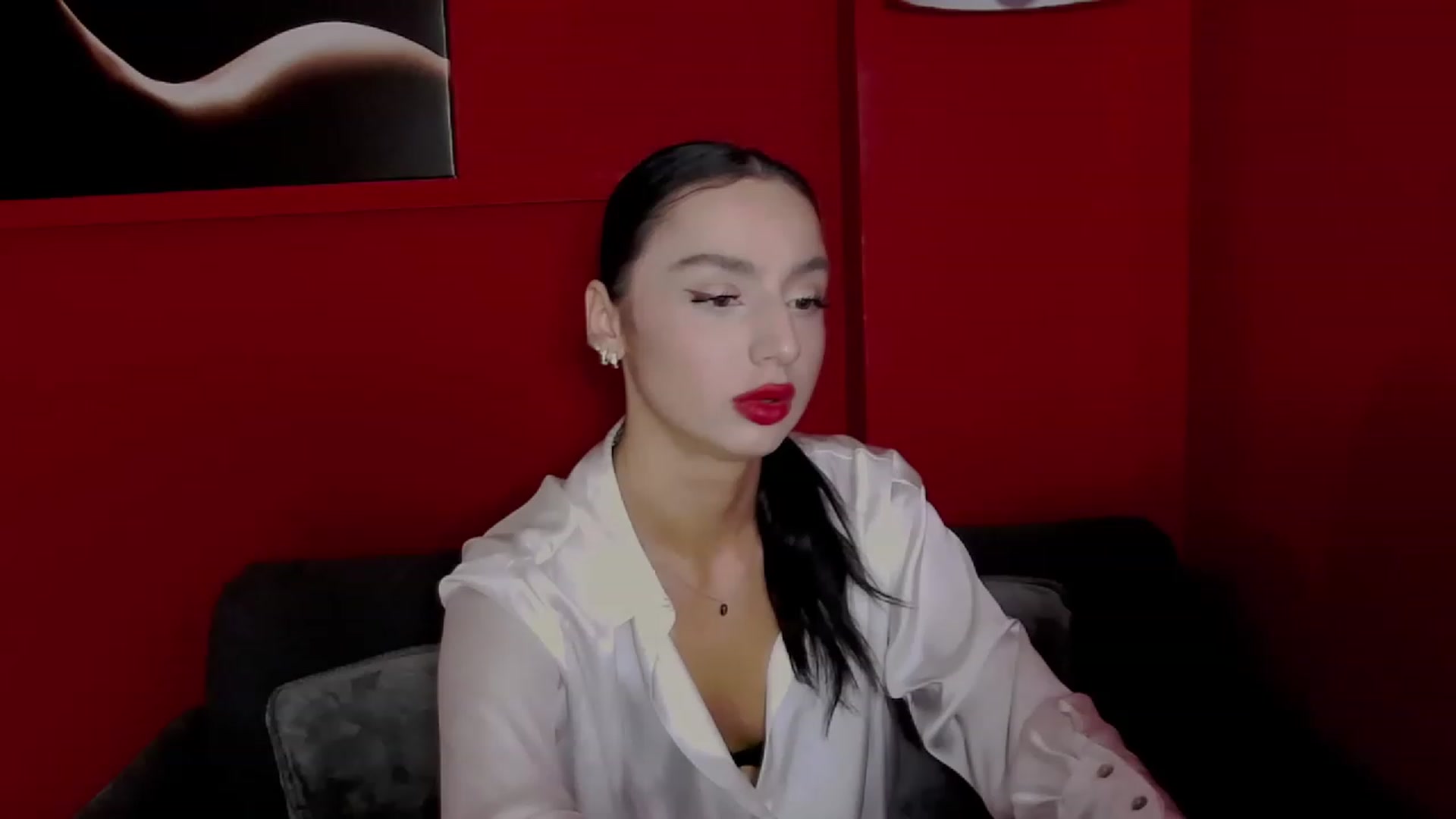 Gallery image thumbnail from KylieBaby_'s myfreecams stream on, 11/14/2022, 15:17 image 18 of 20