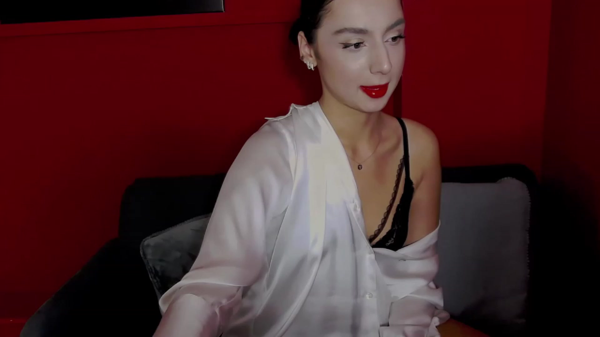 Gallery image thumbnail from KylieBaby_'s myfreecams stream on, 11/14/2022, 17:01 image 8 of 20