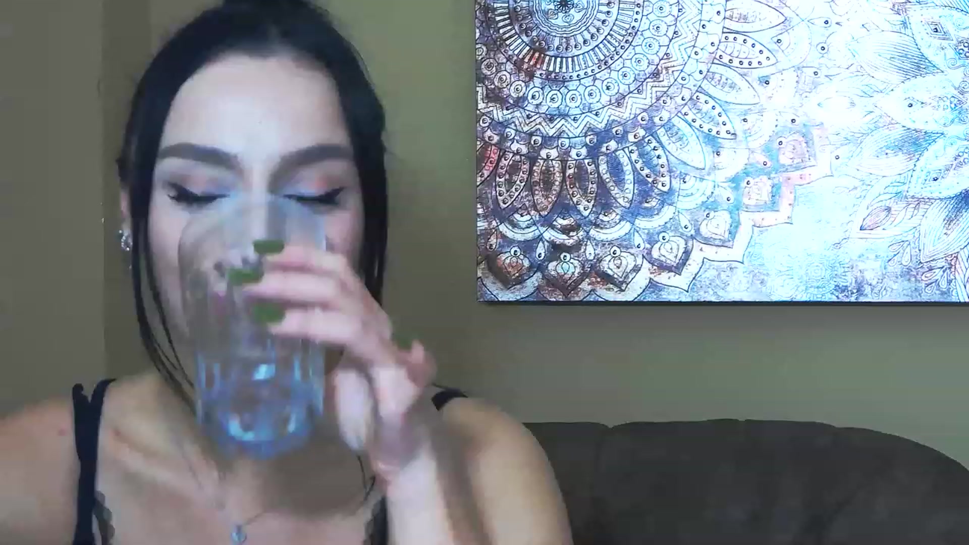 Gallery image thumbnail from KylieBaby_'s myfreecams stream on, 11/18/2022, 20:03 image 14 of 20