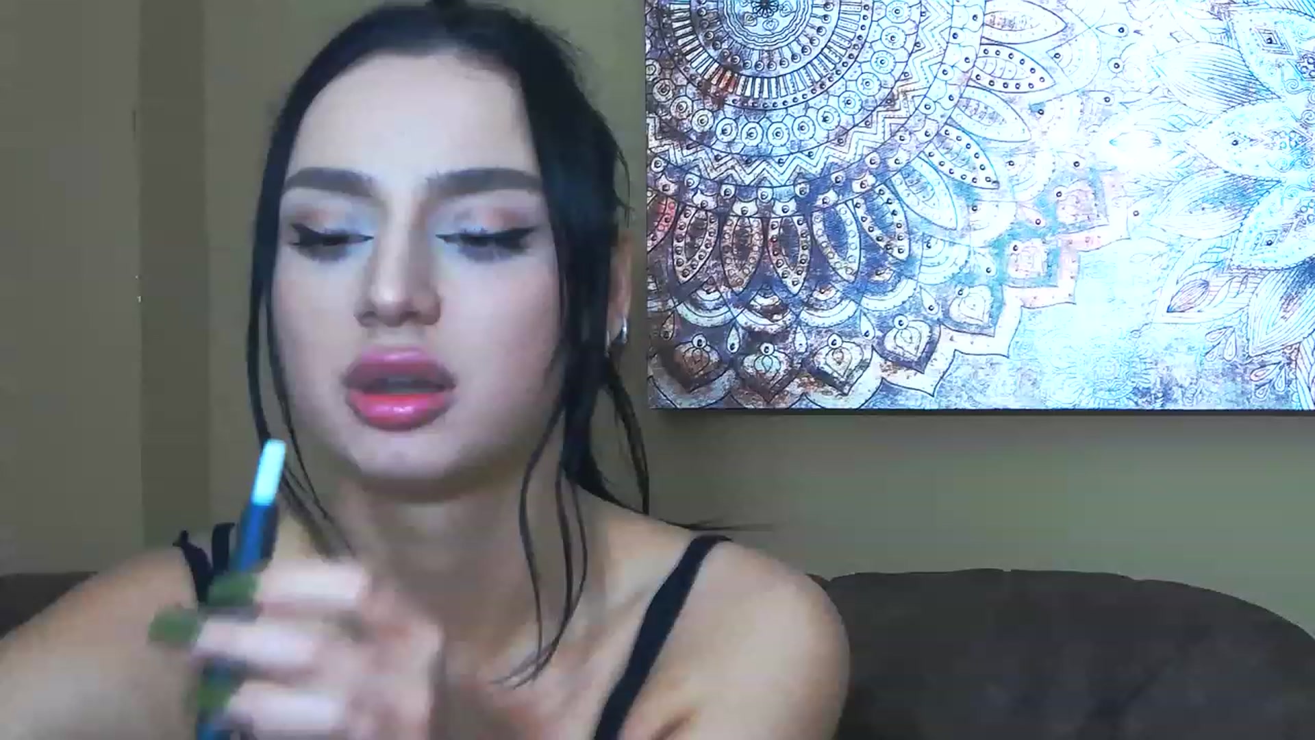 Gallery image thumbnail from KylieBaby_'s myfreecams stream on, 11/18/2022, 20:03 image 11 of 20