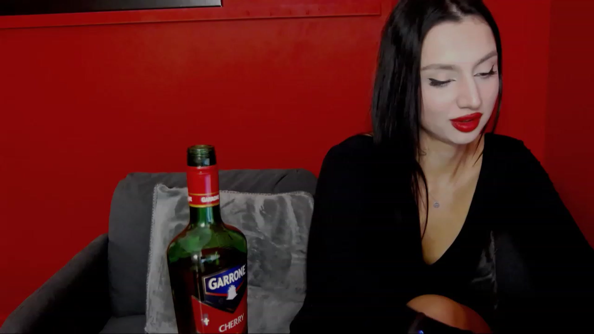Gallery image thumbnail from KylieBaby_'s myfreecams stream on, 11/19/2022, 14:15 image 16 of 20