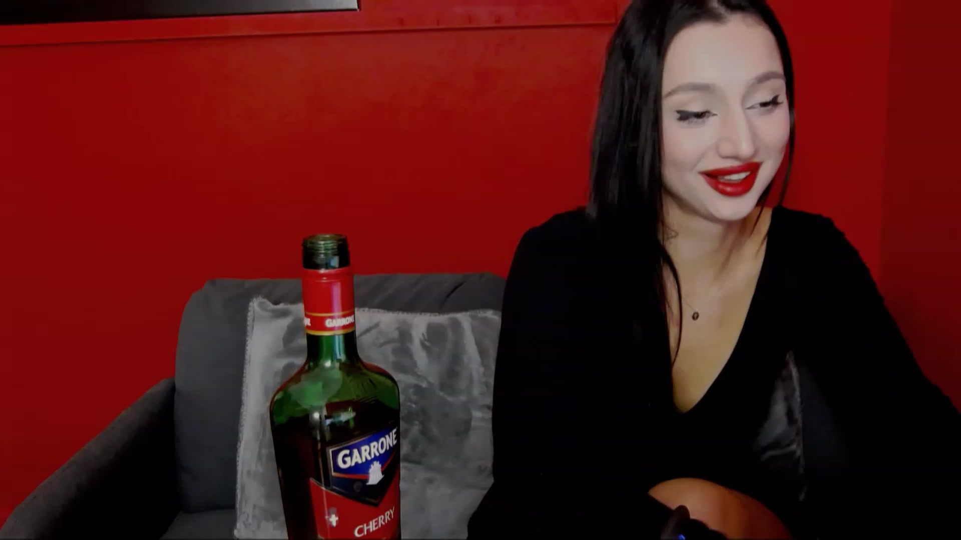 Gallery image thumbnail from KylieBaby_'s myfreecams stream on, 11/19/2022, 14:15 image 15 of 20