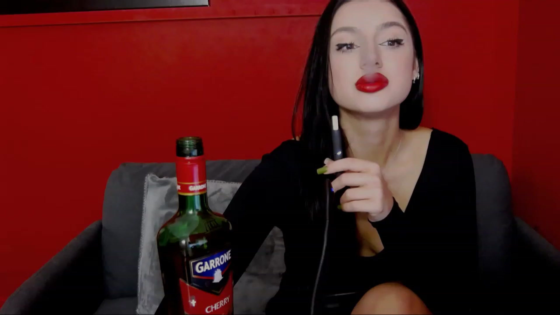 Gallery image thumbnail from KylieBaby_'s myfreecams stream on, 11/19/2022, 14:15 image 9 of 20