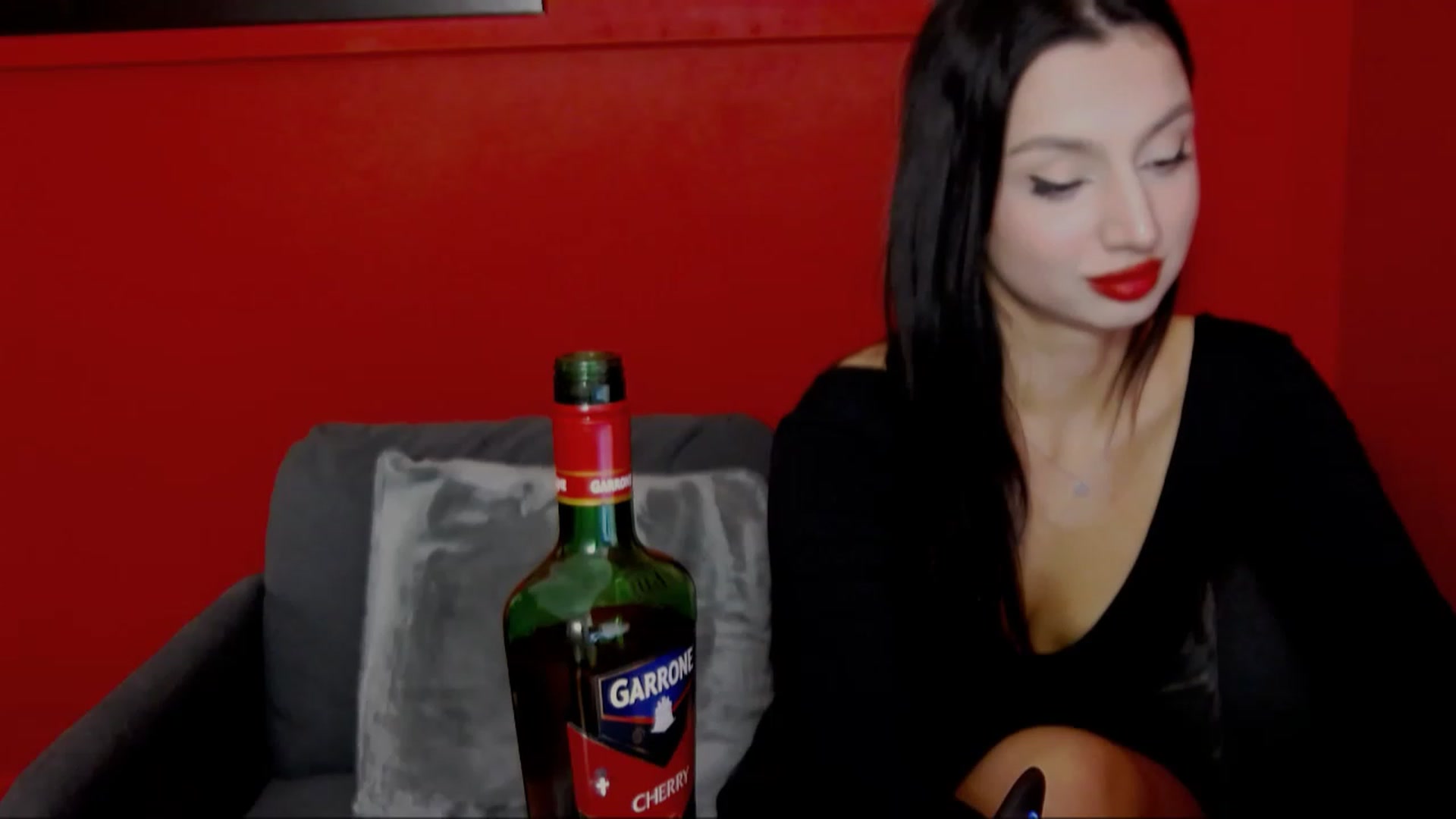 Gallery image thumbnail from KylieBaby_'s myfreecams stream on, 11/19/2022, 14:15 image 18 of 20