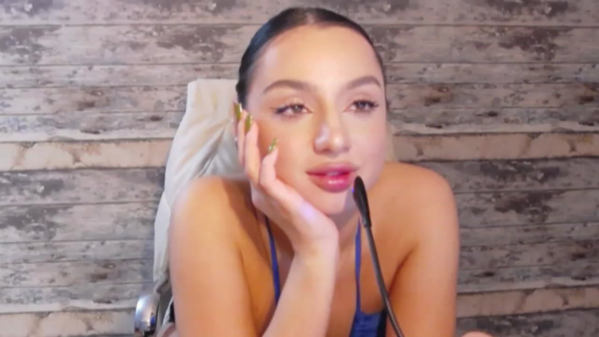 Gallery image thumbnail from KylieBaby_'s myfreecams stream on, 11/20/2022, 16:04 image 3 of 20