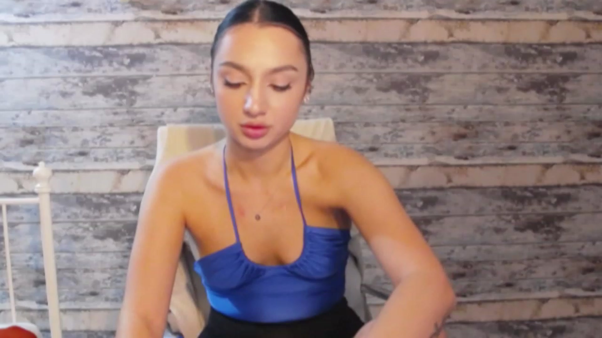 Gallery image thumbnail from KylieBaby_'s myfreecams stream on, 11/20/2022, 16:04 image 14 of 20