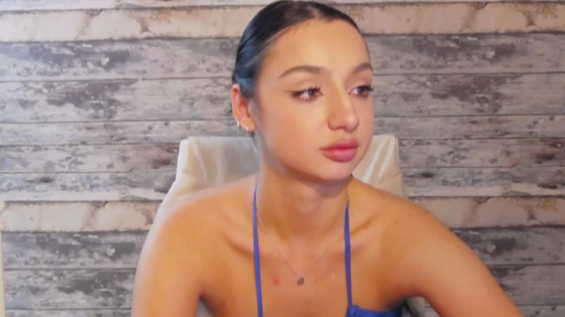 Gallery image thumbnail from KylieBaby_'s myfreecams stream on, 11/20/2022, 20:09 image 6 of 20