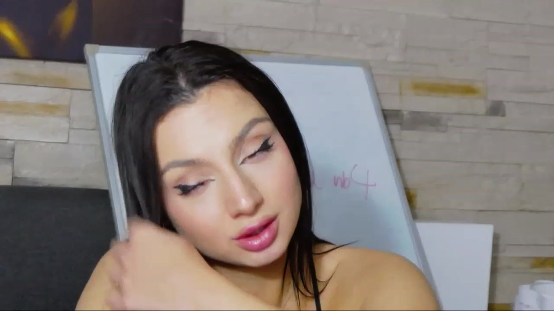 Gallery image thumbnail from KylieBaby_'s myfreecams stream on, 11/25/2022, 18:00 image 9 of 20