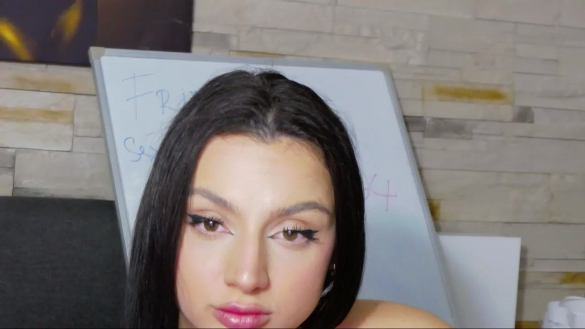 Gallery image thumbnail from KylieBaby_'s myfreecams stream on, 11/25/2022, 18:00 image 10 of 20