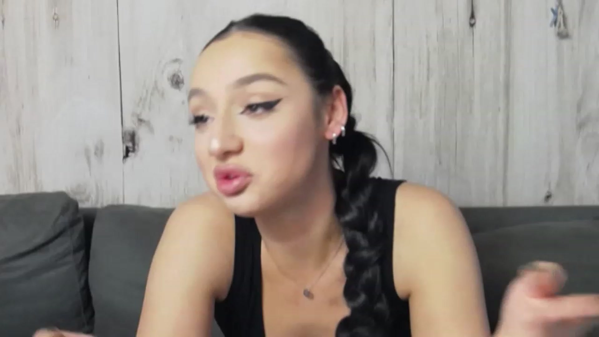 Gallery image thumbnail from KylieBaby_'s myfreecams stream on, 11/26/2022, 14:06 image 6 of 20