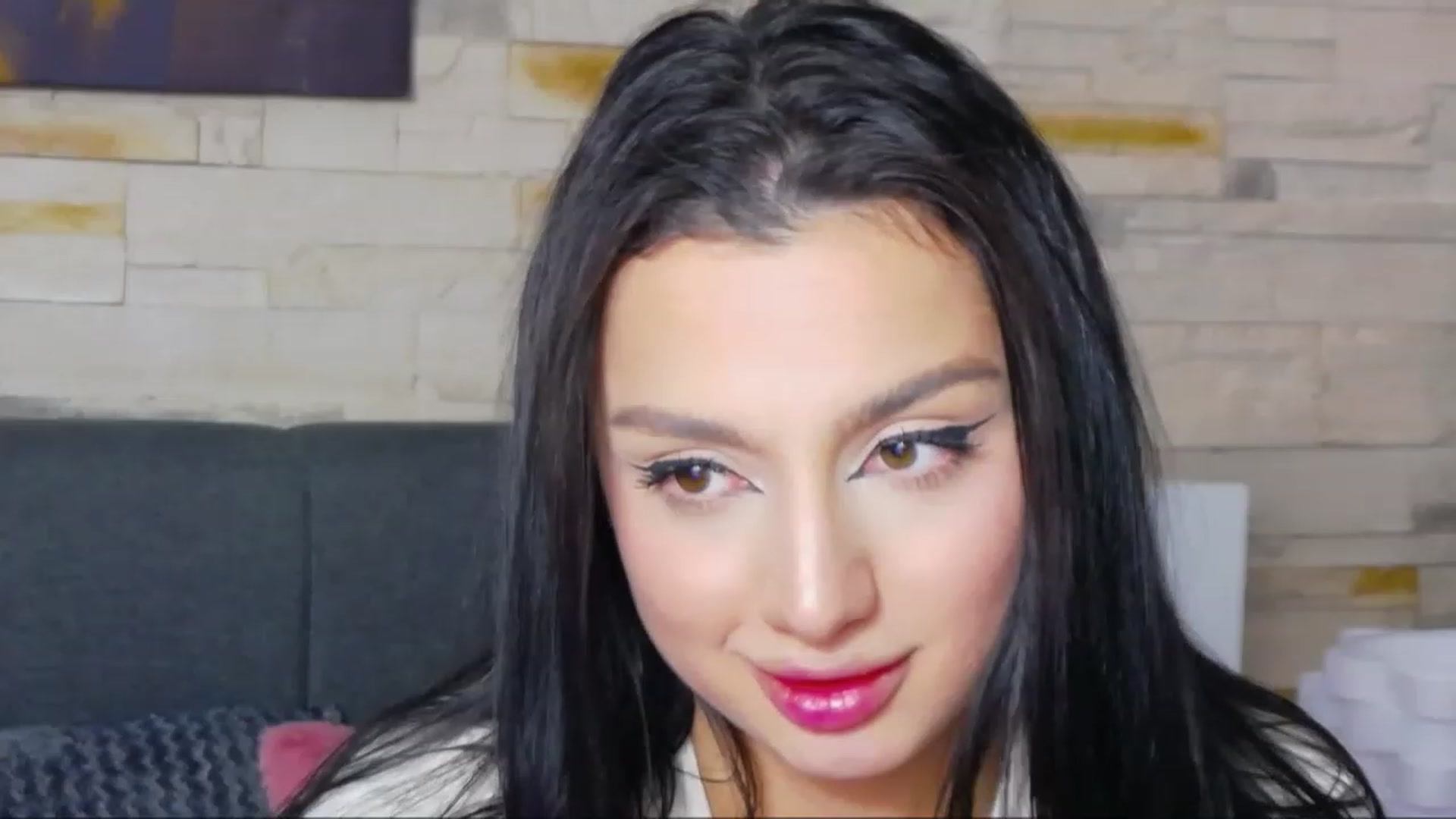 Gallery image thumbnail from KylieBaby_'s myfreecams stream on, 11/28/2022, 14:53 image 10 of 20