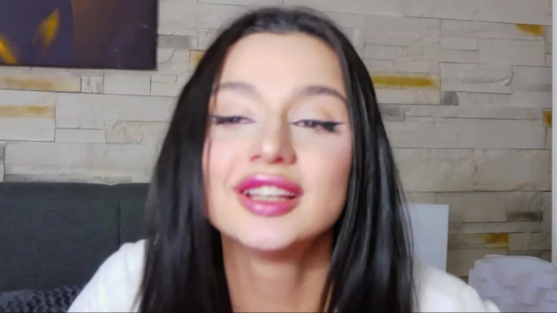 Gallery image thumbnail from KylieBaby_'s myfreecams stream on, 11/28/2022, 17:06 image 6 of 20