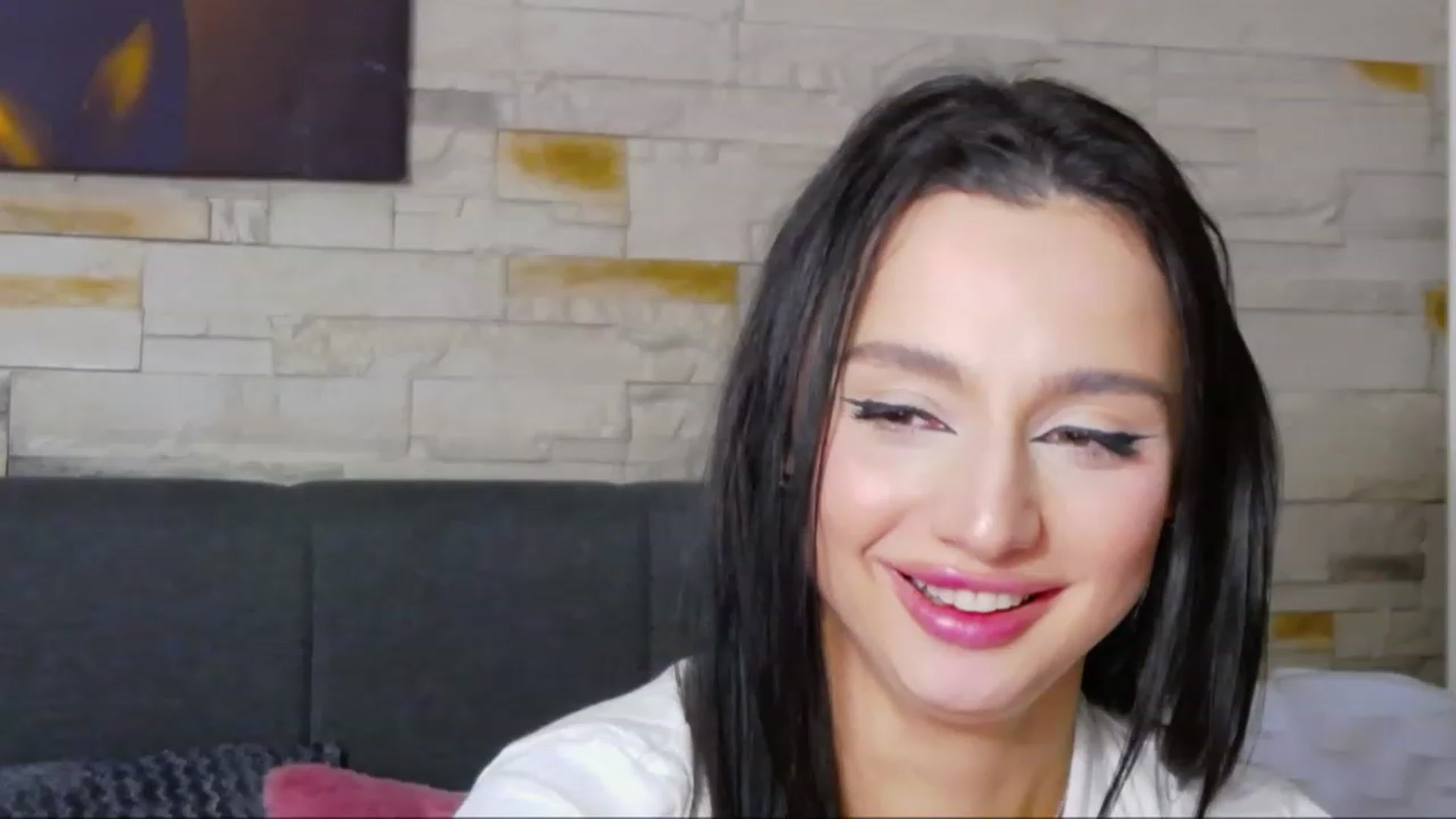 Gallery image thumbnail from KylieBaby_'s myfreecams stream on, 11/28/2022, 17:06 image 13 of 20