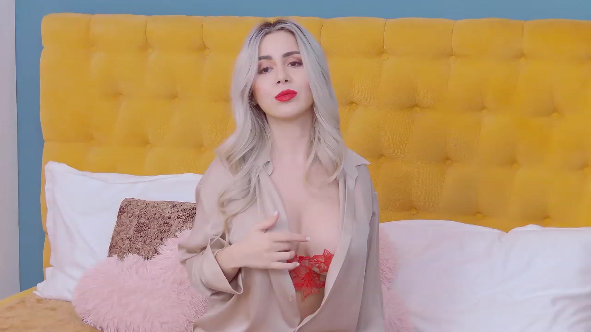 Gallery image thumbnail from KylieBenton's myfreecams stream on, 01/23/2024, 13:28 image 12 of 20