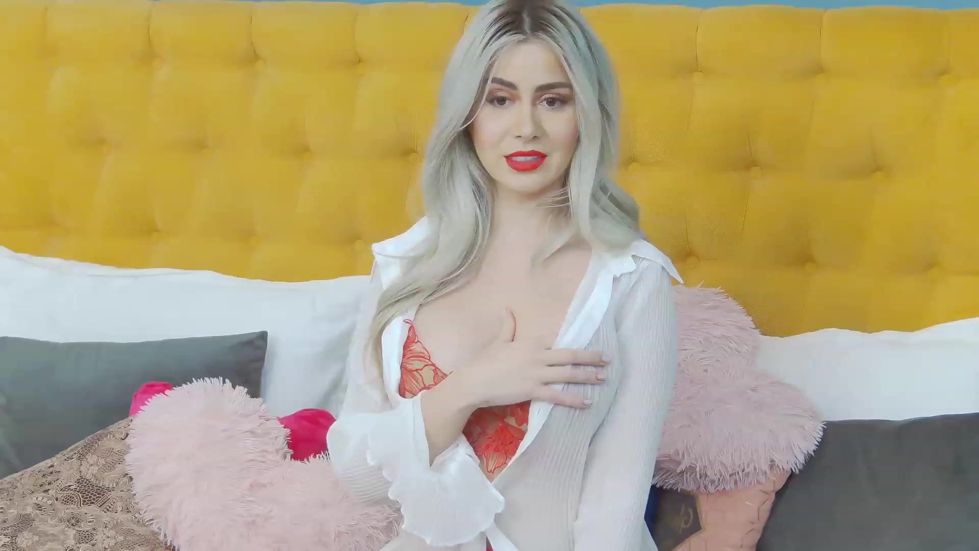 Gallery image thumbnail from KylieBenton's myfreecams stream on, 02/07/2024, 08:55 image 4 of 20