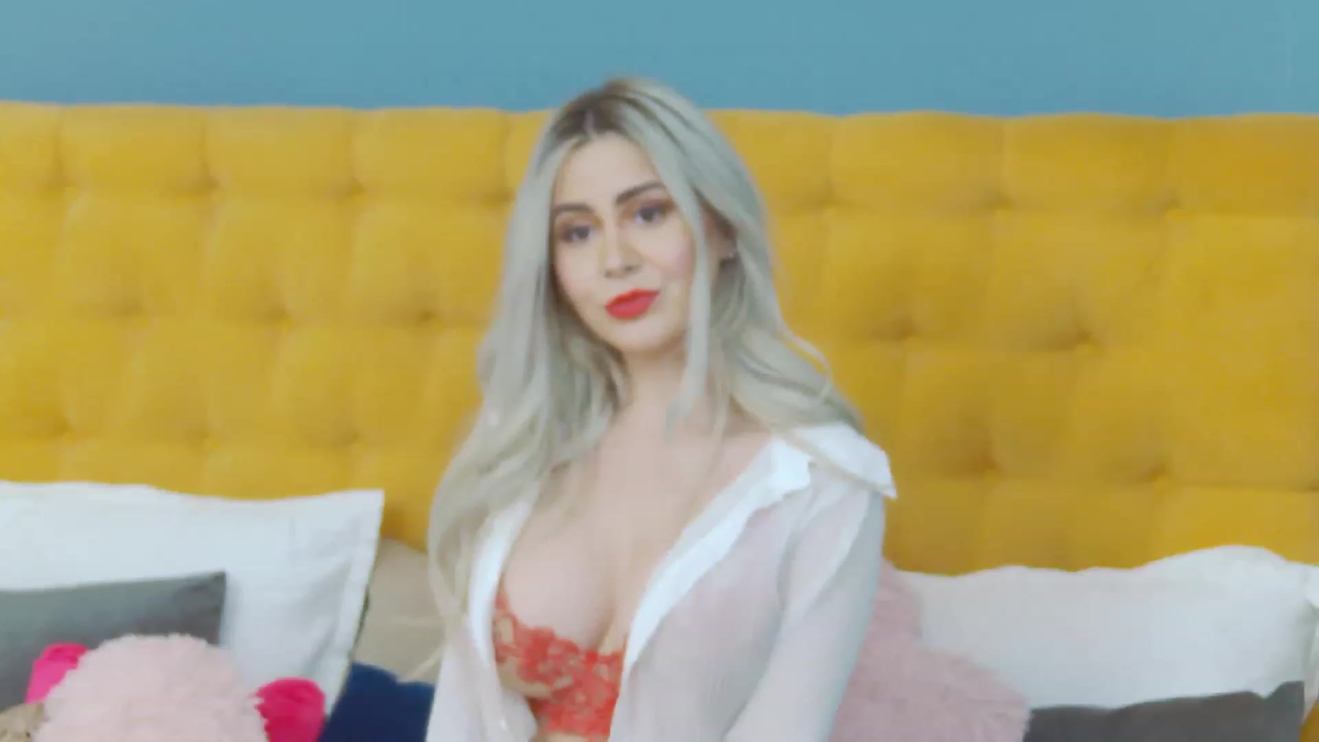 Gallery image thumbnail from KylieBenton's myfreecams stream on, 02/07/2024, 10:52 image 17 of 20