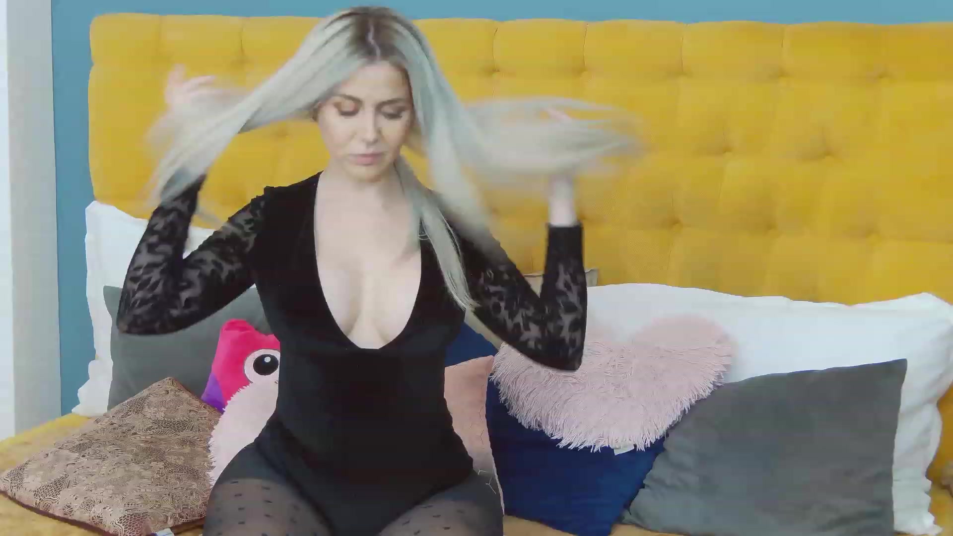Gallery image thumbnail from KylieBenton's myfreecams stream on, 02/08/2024, 14:22 image 2 of 20