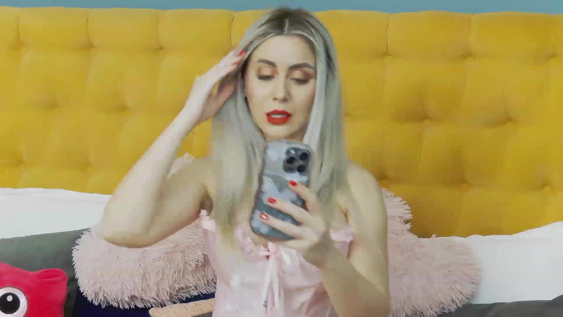 Gallery image thumbnail from KylieBenton's myfreecams stream on, 02/12/2024, 12:04 image 19 of 20