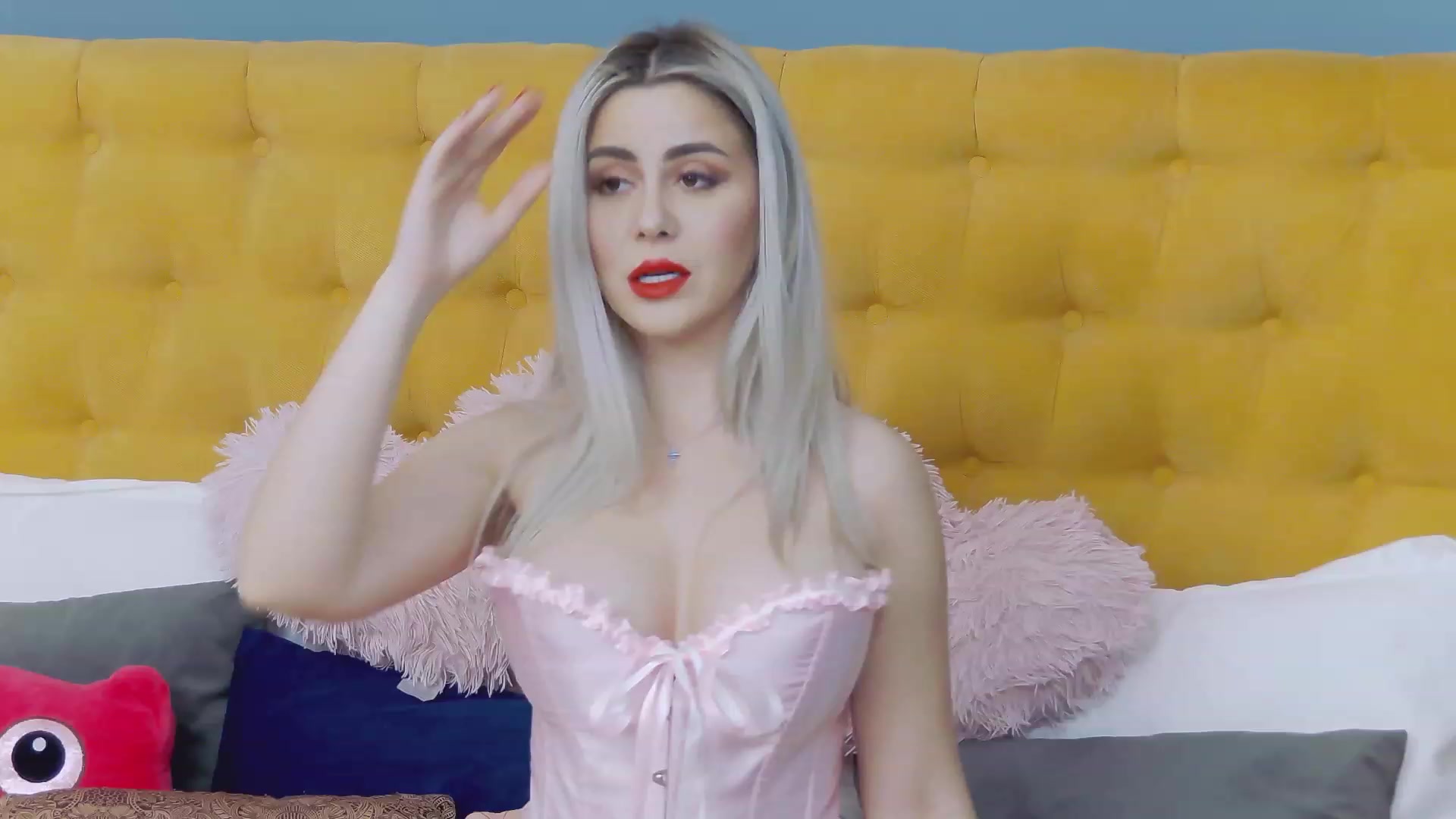 Gallery image thumbnail from KylieBenton's myfreecams stream on, 02/12/2024, 21:51 image 11 of 20