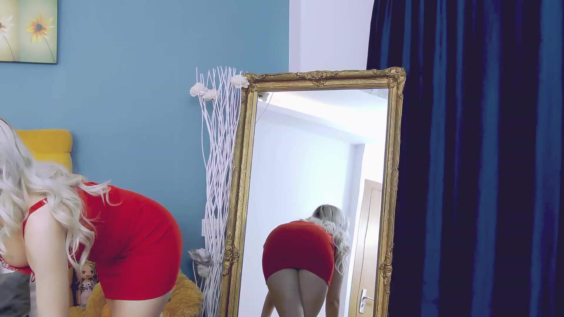 Gallery image thumbnail from KylieBenton's myfreecams stream on, 02/14/2024, 08:27 image 12 of 20