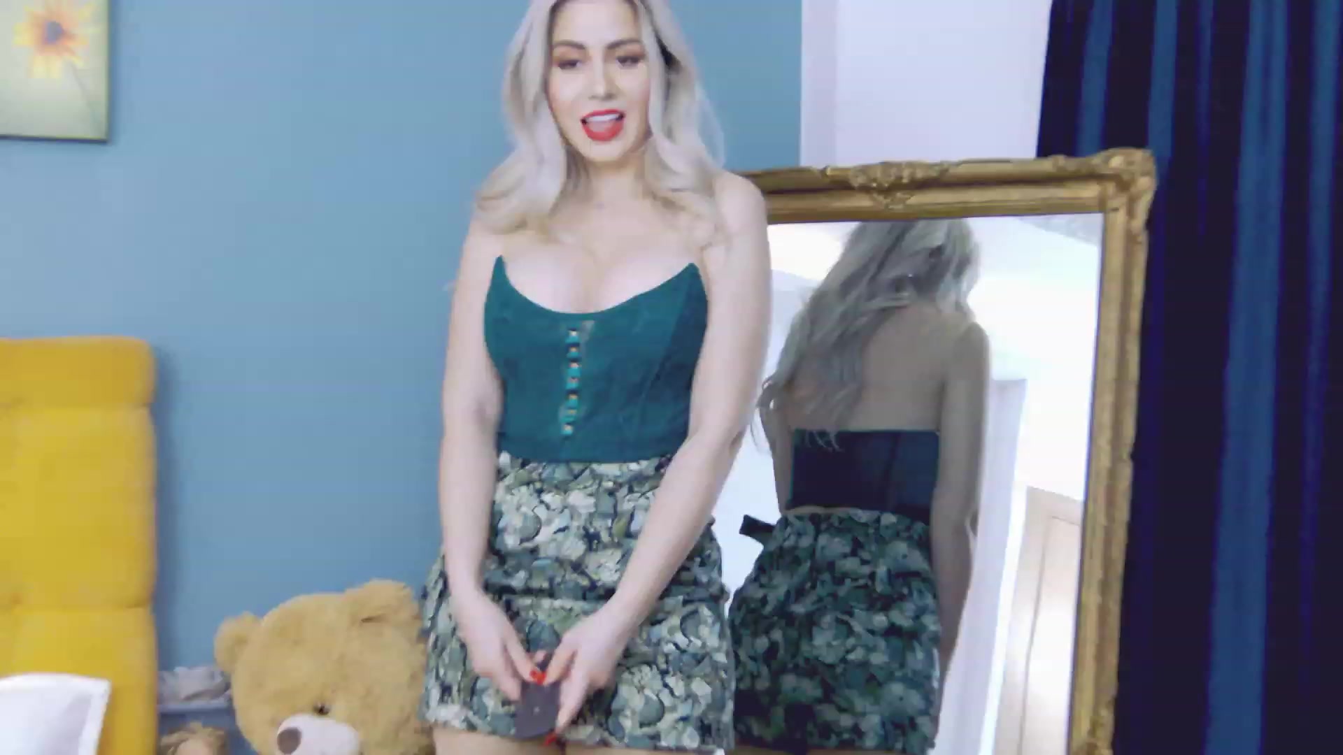 Gallery image thumbnail from KylieBenton's myfreecams stream on, 02/16/2024, 10:09 image 3 of 20