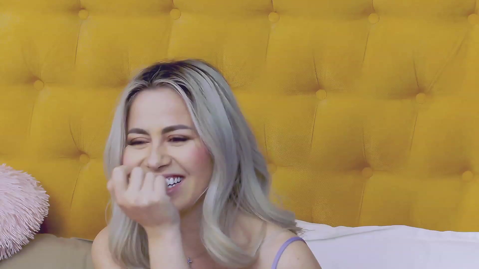 Gallery image thumbnail from KylieBenton's myfreecams stream on, 02/17/2024, 24:07 image 2 of 20