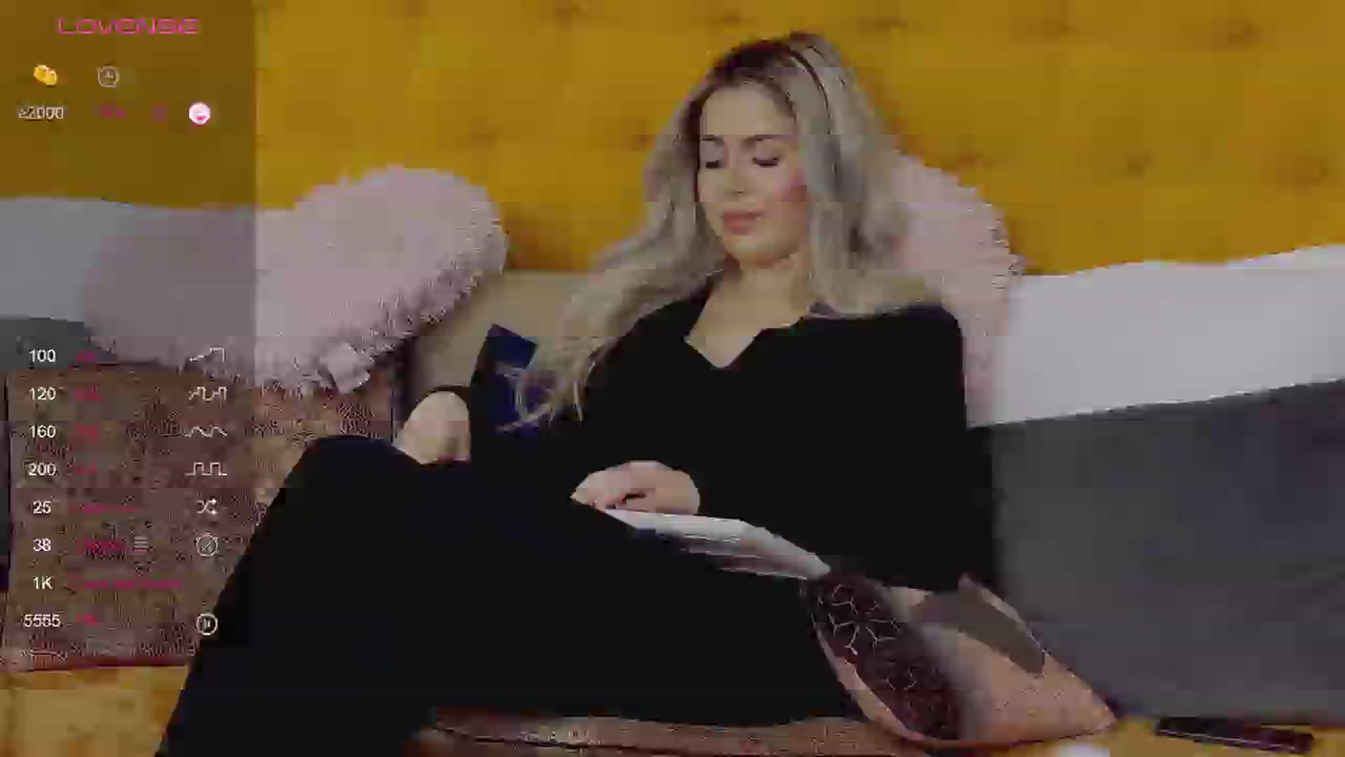 Gallery image thumbnail from KylieBenton's myfreecams stream on, 02/25/2024, 10:54 image 17 of 20