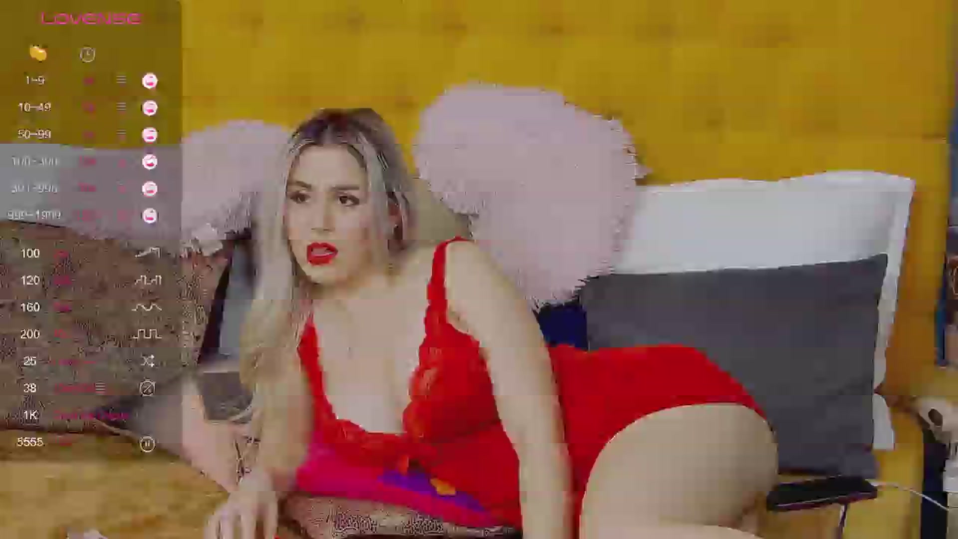 Gallery image thumbnail from KylieBenton's myfreecams stream on, 02/25/2024, 16:48 image 12 of 20