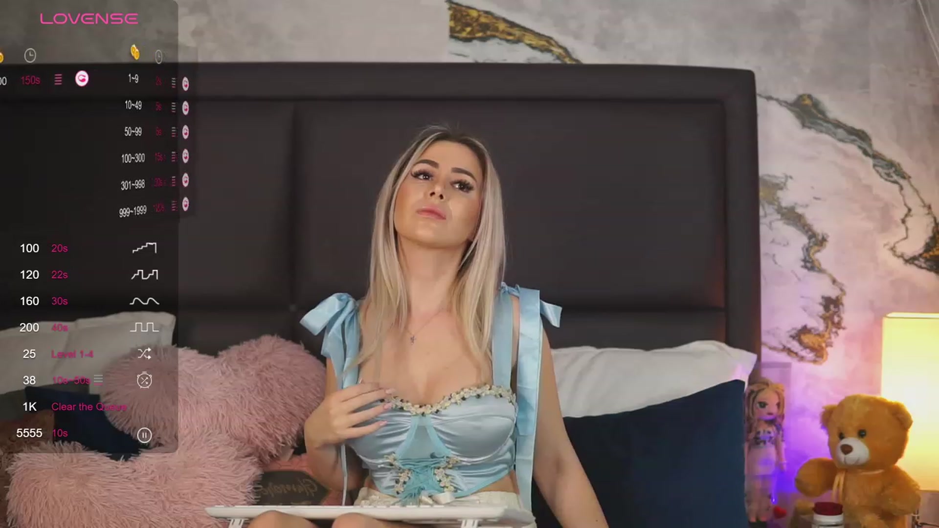 Gallery image thumbnail from KylieBenton's myfreecams stream on, 03/17/2024, 20:09 image 9 of 20