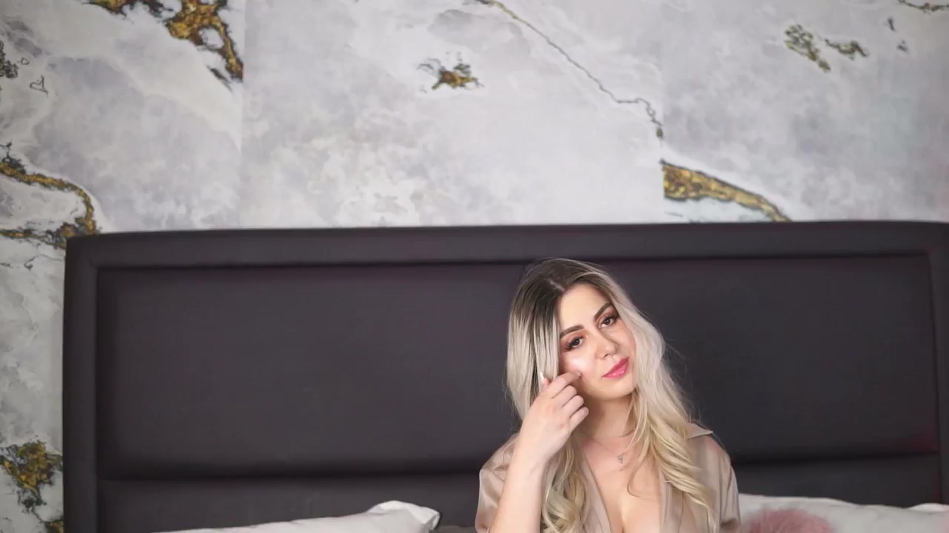 Gallery image thumbnail from KylieBenton's myfreecams stream on, 05/29/2024, 10:51 image 20 of 20