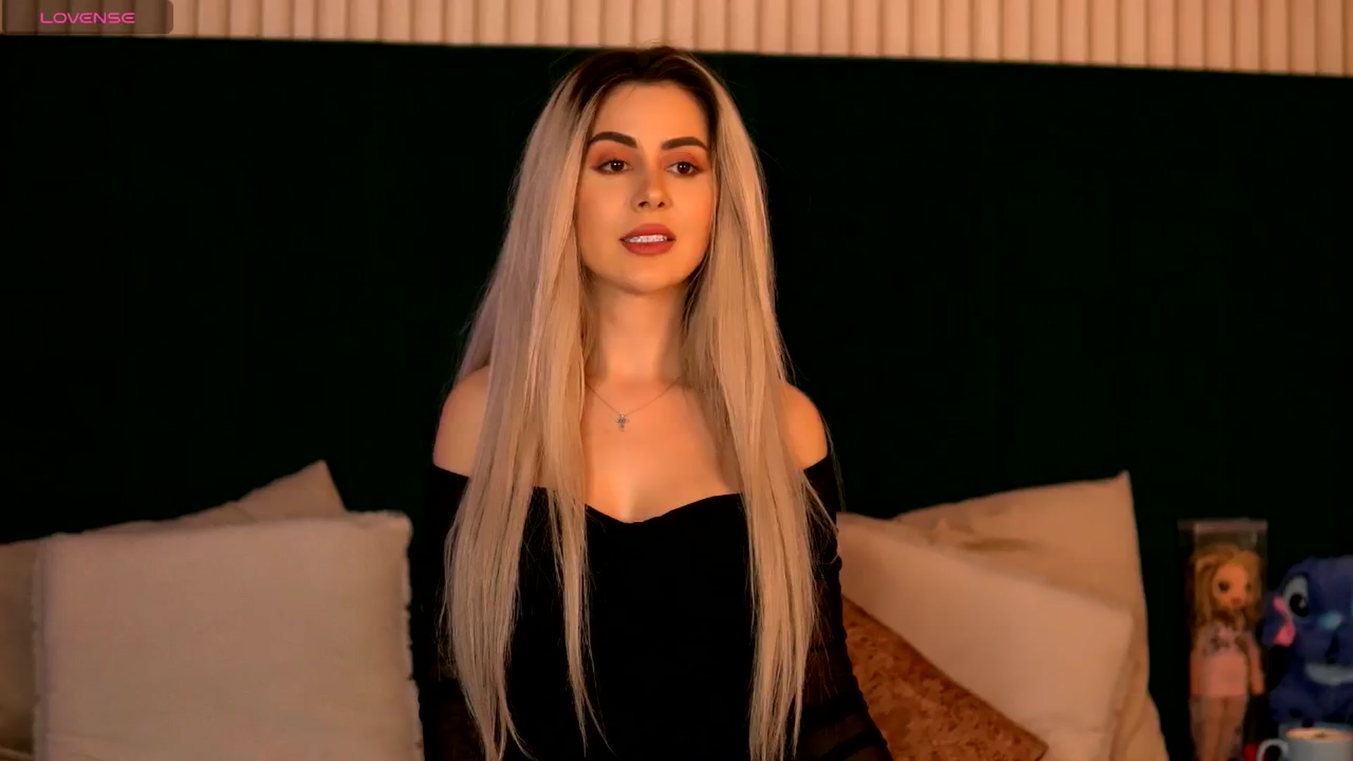 Gallery image thumbnail from KylieBenton's myfreecams stream on, 03/13/2025, 24:04 image 1 of 20