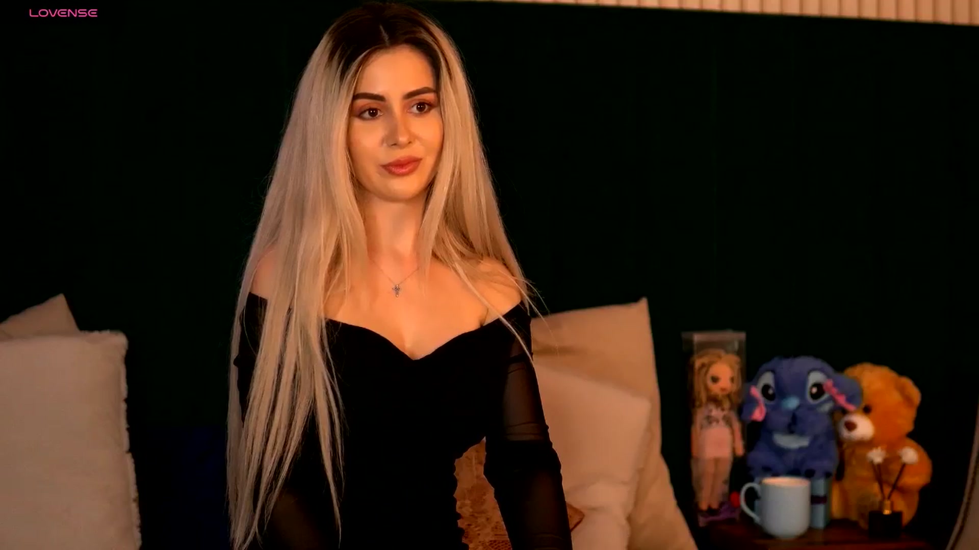 Gallery image thumbnail from KylieBenton's myfreecams stream on, 03/13/2025, 24:04 image 20 of 20