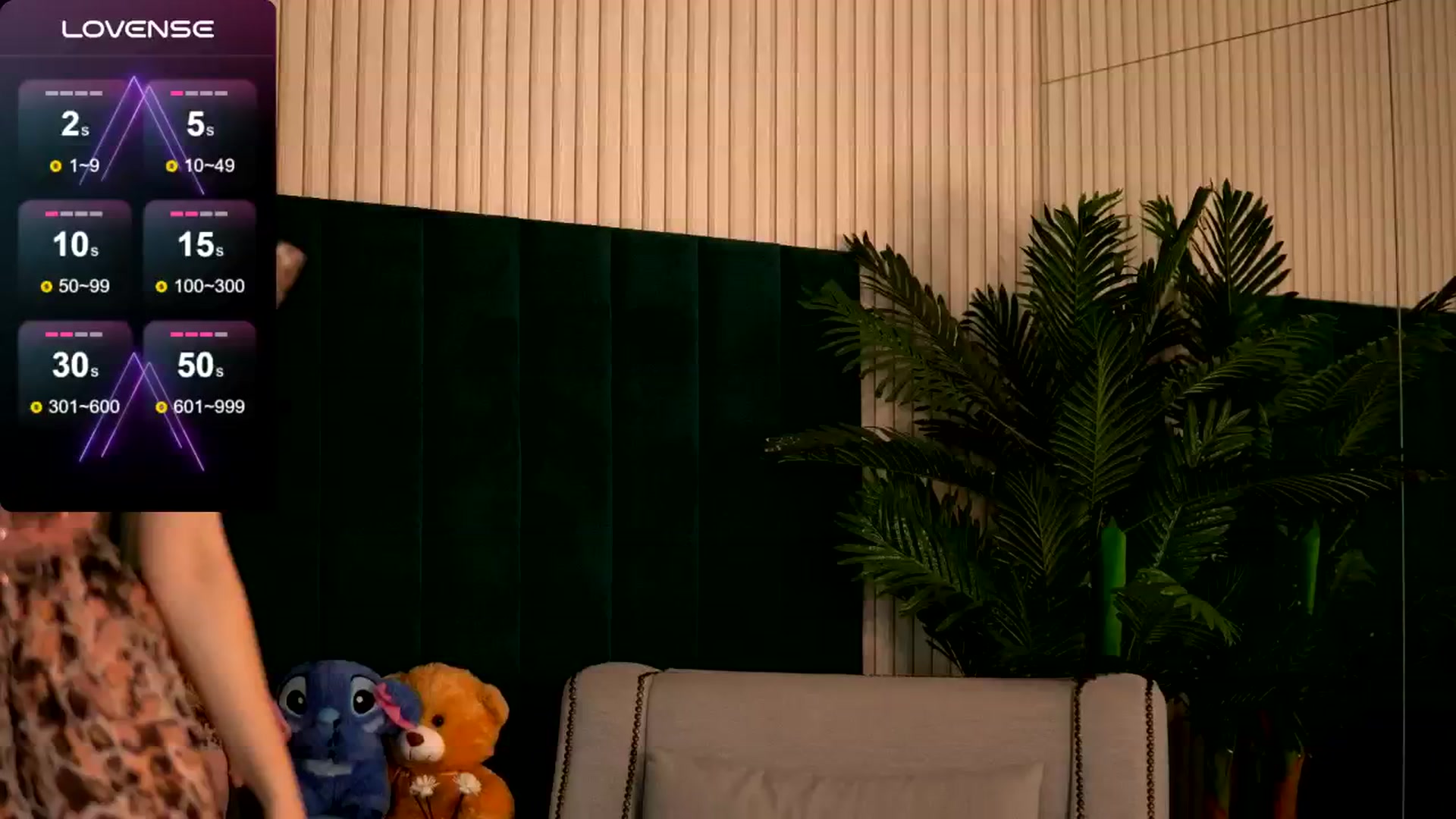 Gallery image thumbnail from KylieBenton's myfreecams stream on, 03/30/2025, 22:31 image 8 of 20