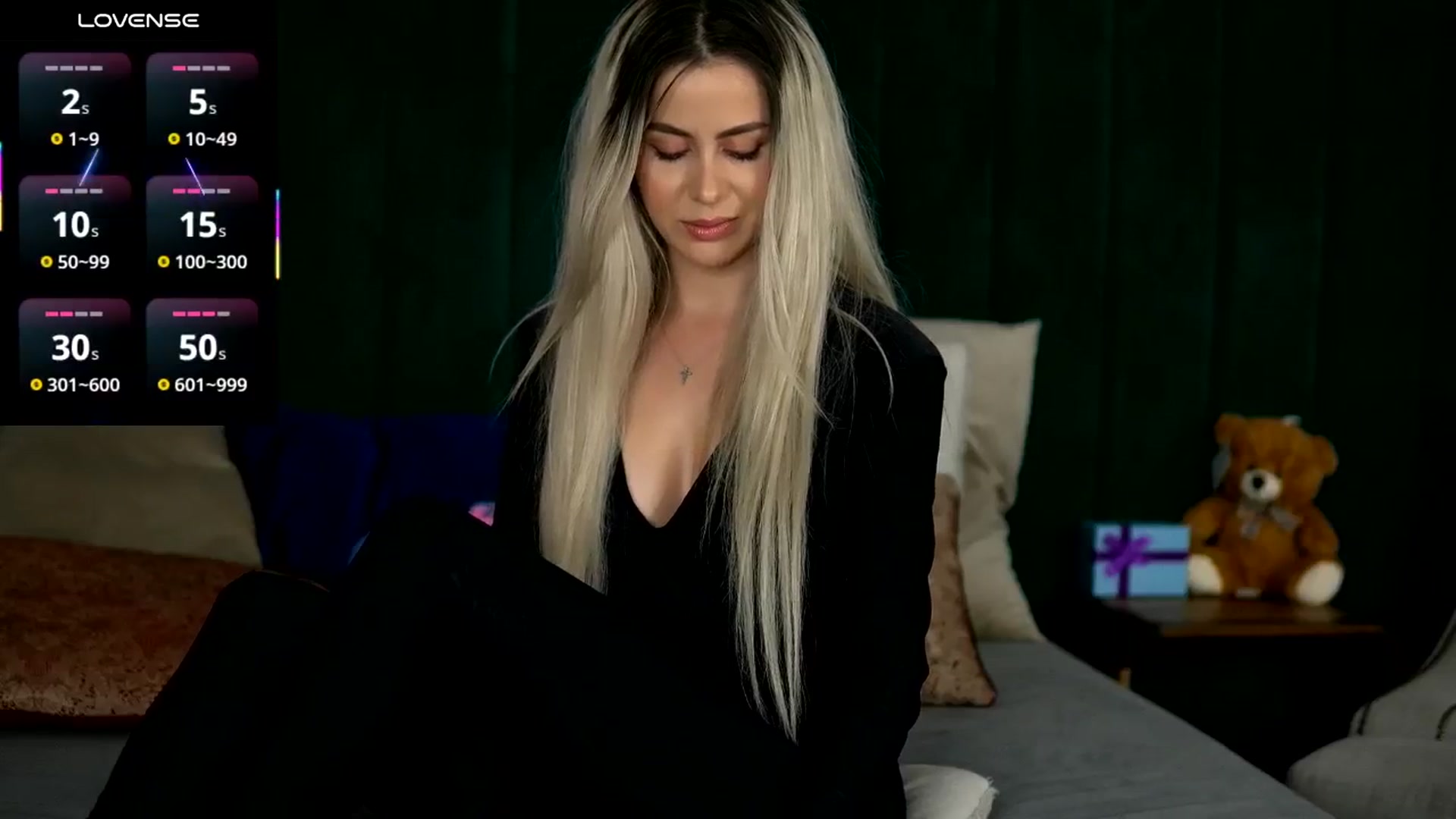 Gallery image thumbnail from KylieBenton's myfreecams stream on, 05/13/2025, 02:20 image 20 of 20
