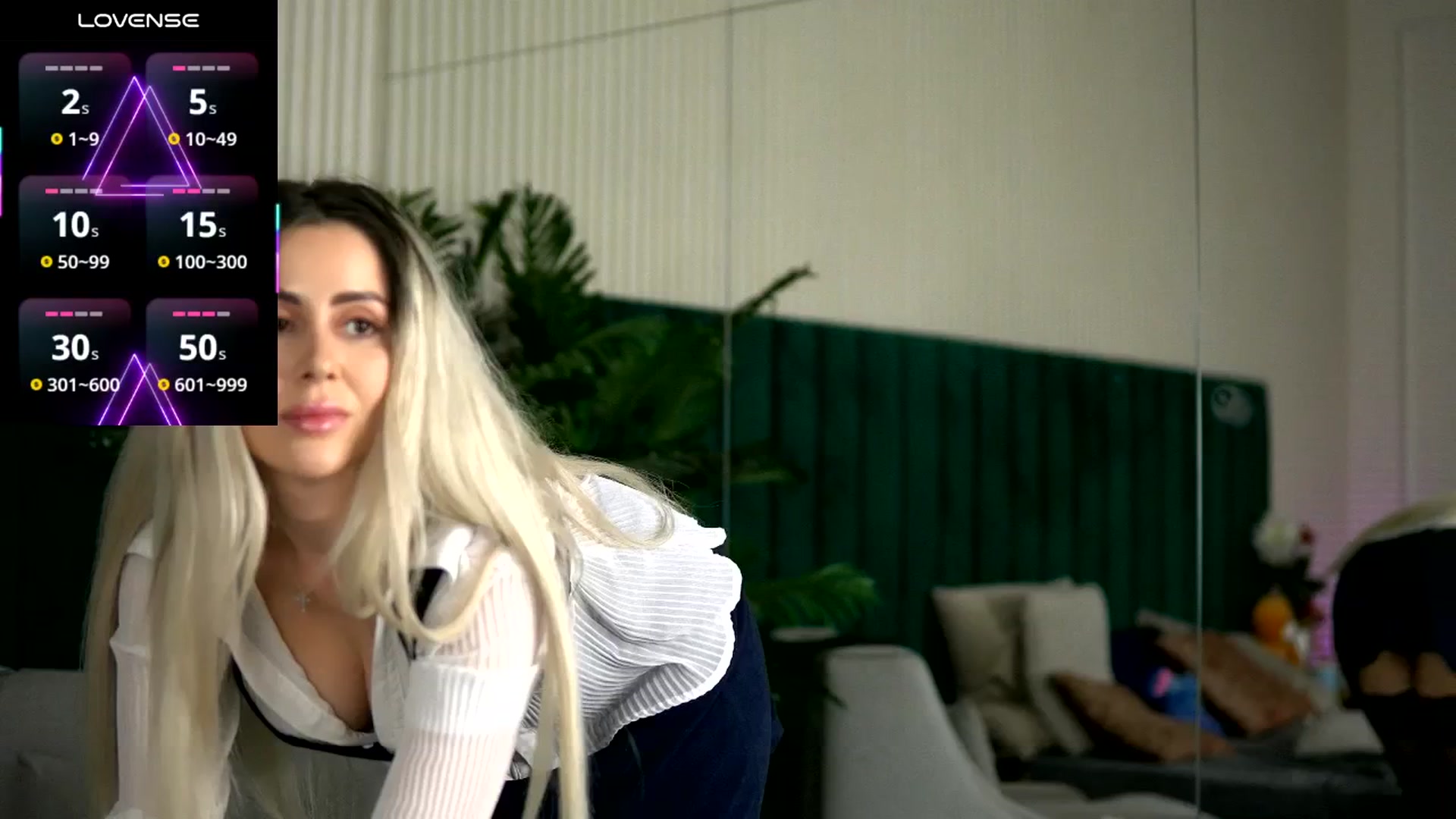 Gallery image thumbnail from KylieBenton's myfreecams stream on, 05/13/2025, 07:31 image 10 of 20