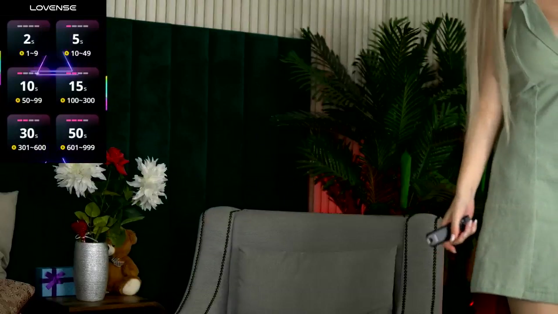 Gallery image thumbnail from KylieBenton's myfreecams stream on, 05/15/2025, 03:38 image 3 of 20
