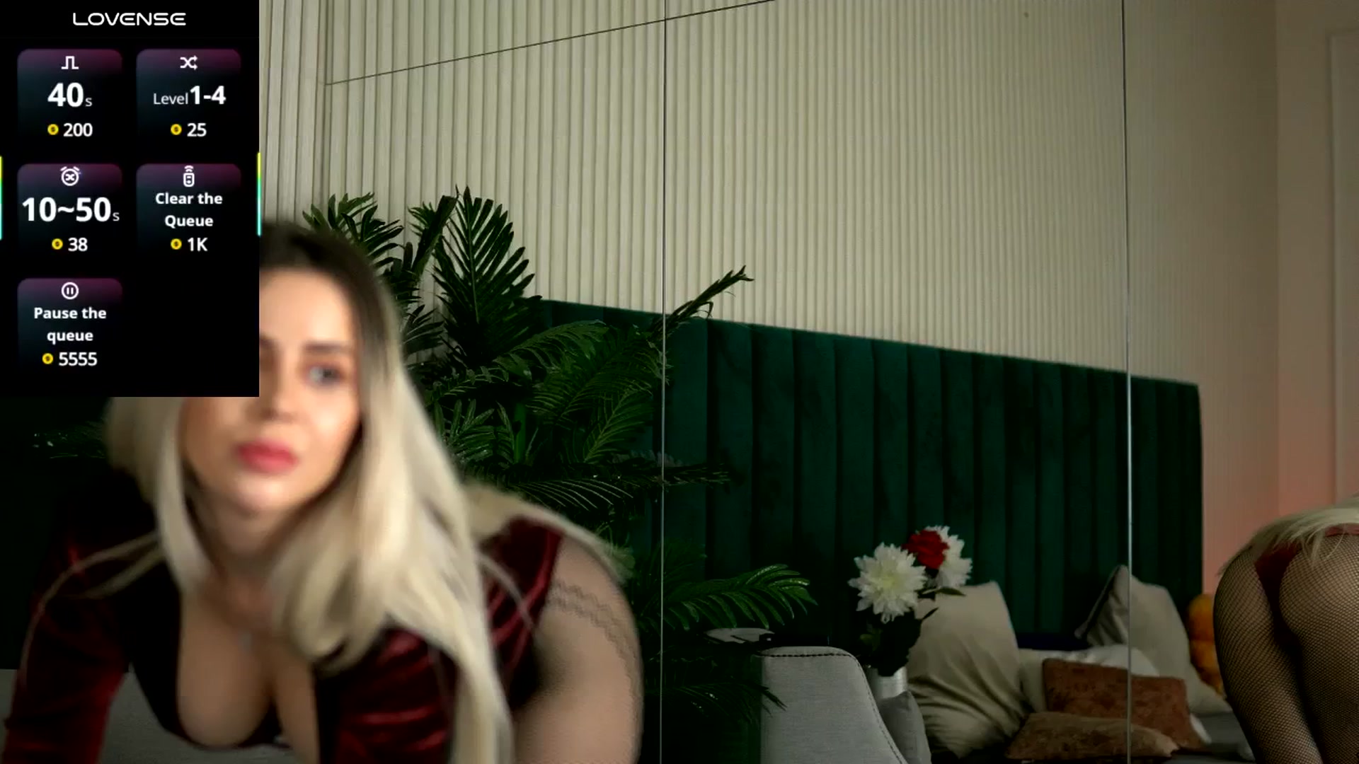 Gallery image thumbnail from KylieBenton's myfreecams stream on, 05/17/2025, 01:58 image 13 of 20