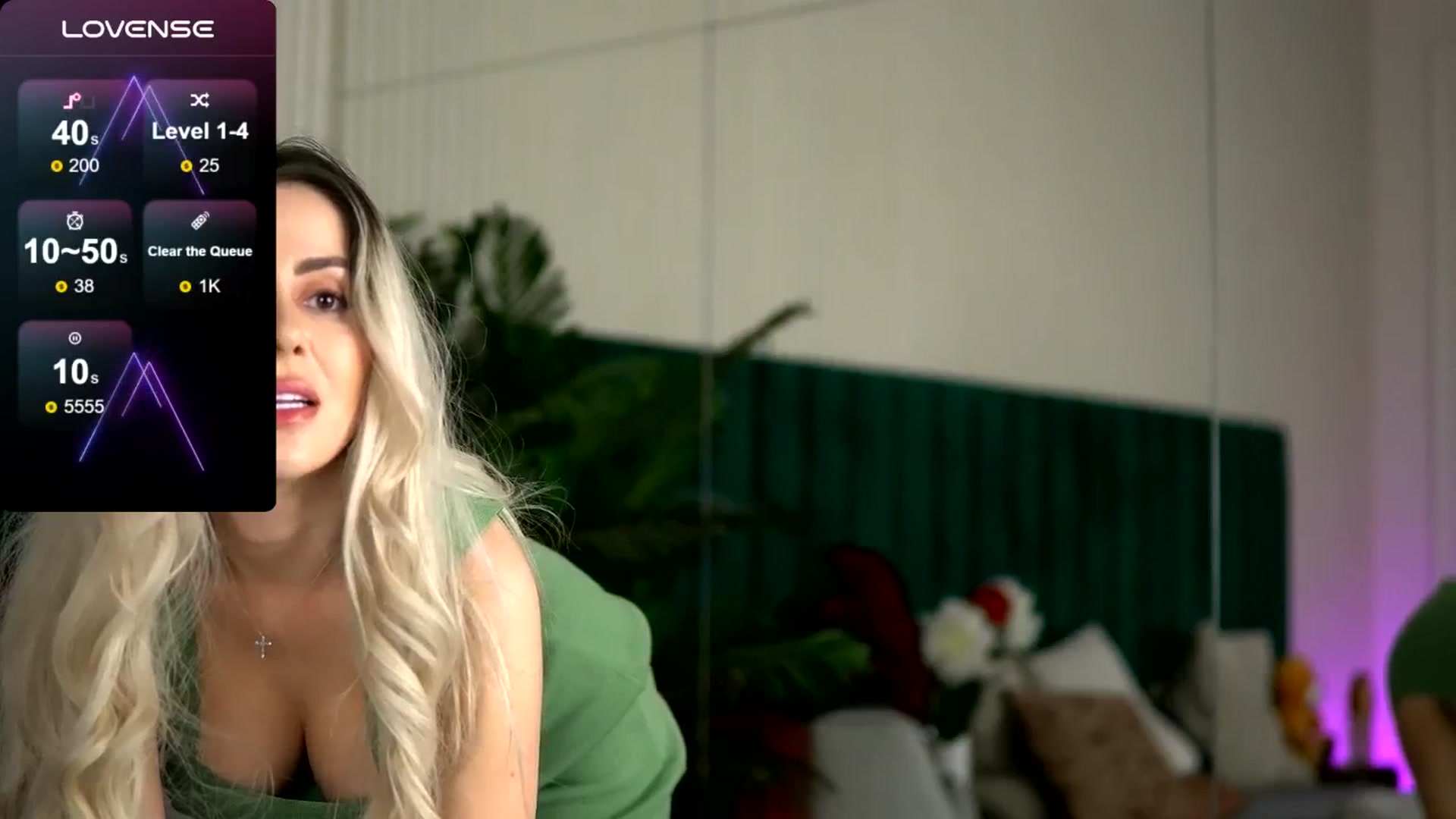 Gallery image thumbnail from KylieBenton's myfreecams stream on, 05/22/2025, 01:04 image 16 of 20