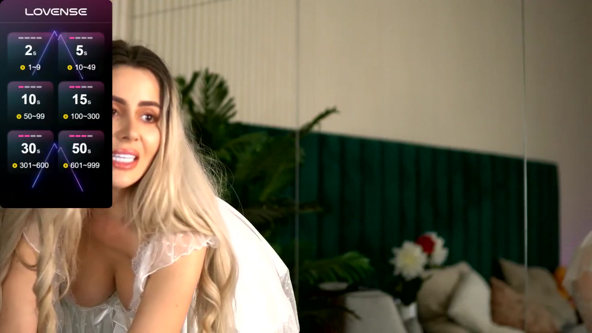Gallery image thumbnail from KylieBenton's myfreecams stream on, 05/25/2025, 04:08 image 10 of 20