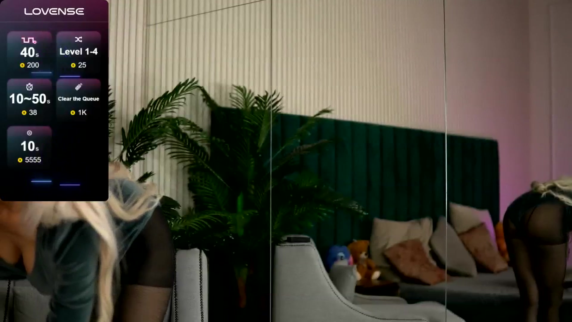 Gallery image thumbnail from KylieBenton's myfreecams stream on, 06/19/2025, 07:43 image 18 of 20