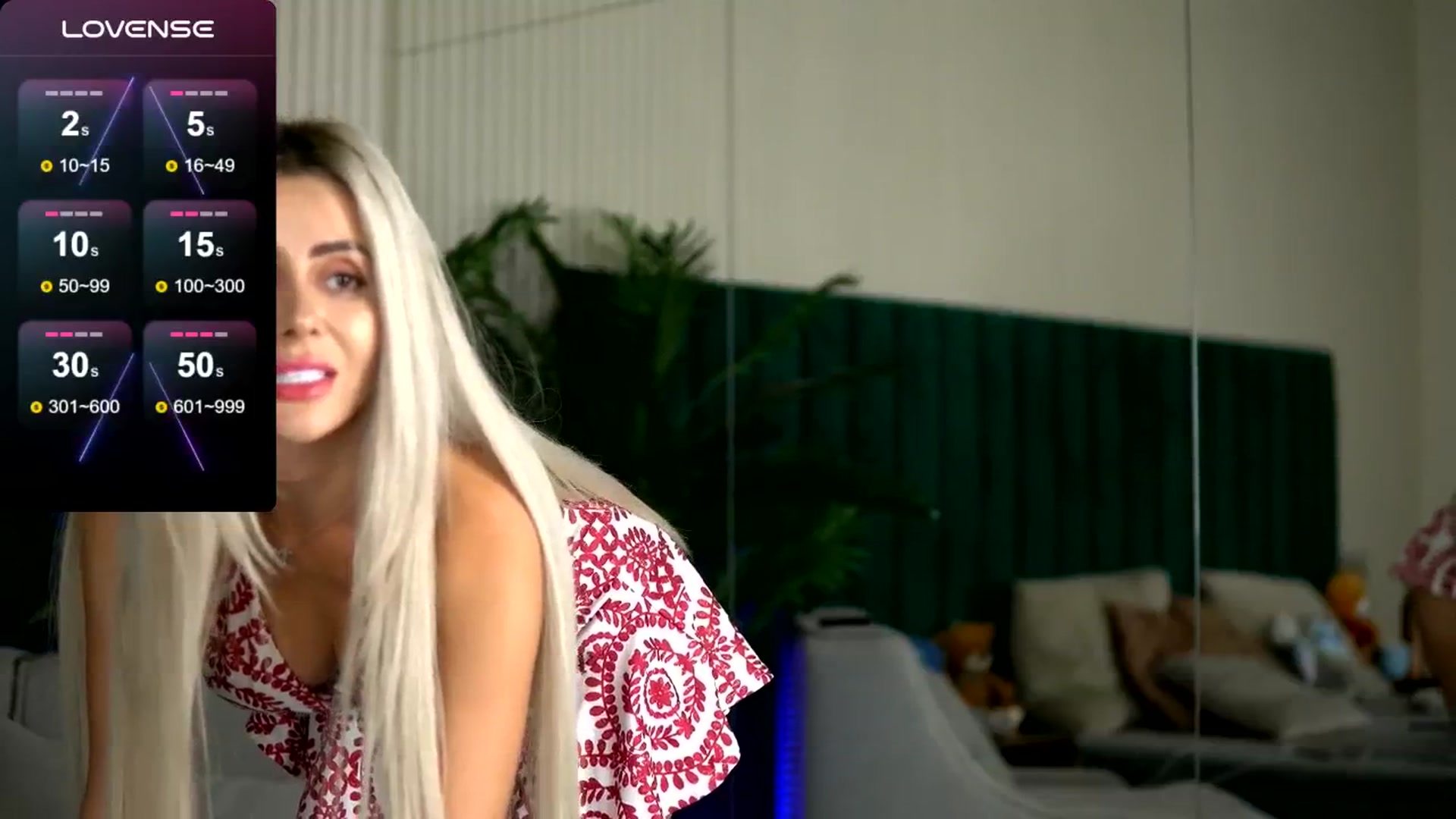 Gallery image thumbnail from KylieBenton's myfreecams stream on, 08/03/2025, 24:49 image 14 of 20