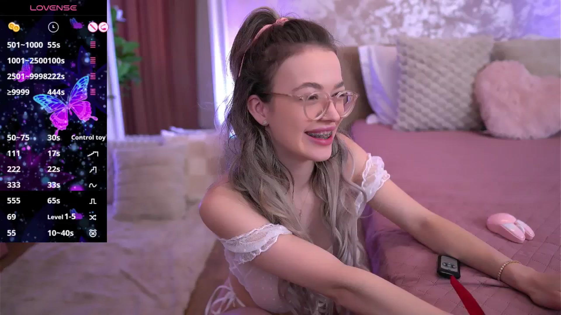 Gallery image thumbnail from KylieJoyce's myfreecams stream on, 04/10/2025, 11:31 image 18 of 20