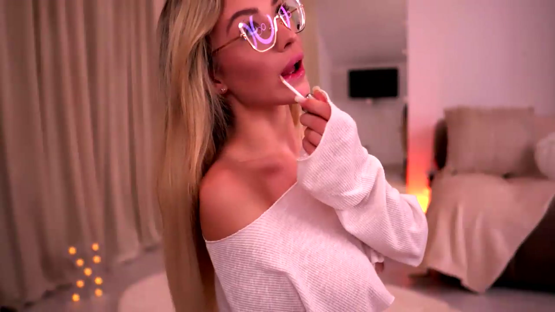 Gallery image thumbnail from KylieJoyce's myfreecams stream on, 07/22/2026, 22:38 image 9 of 20