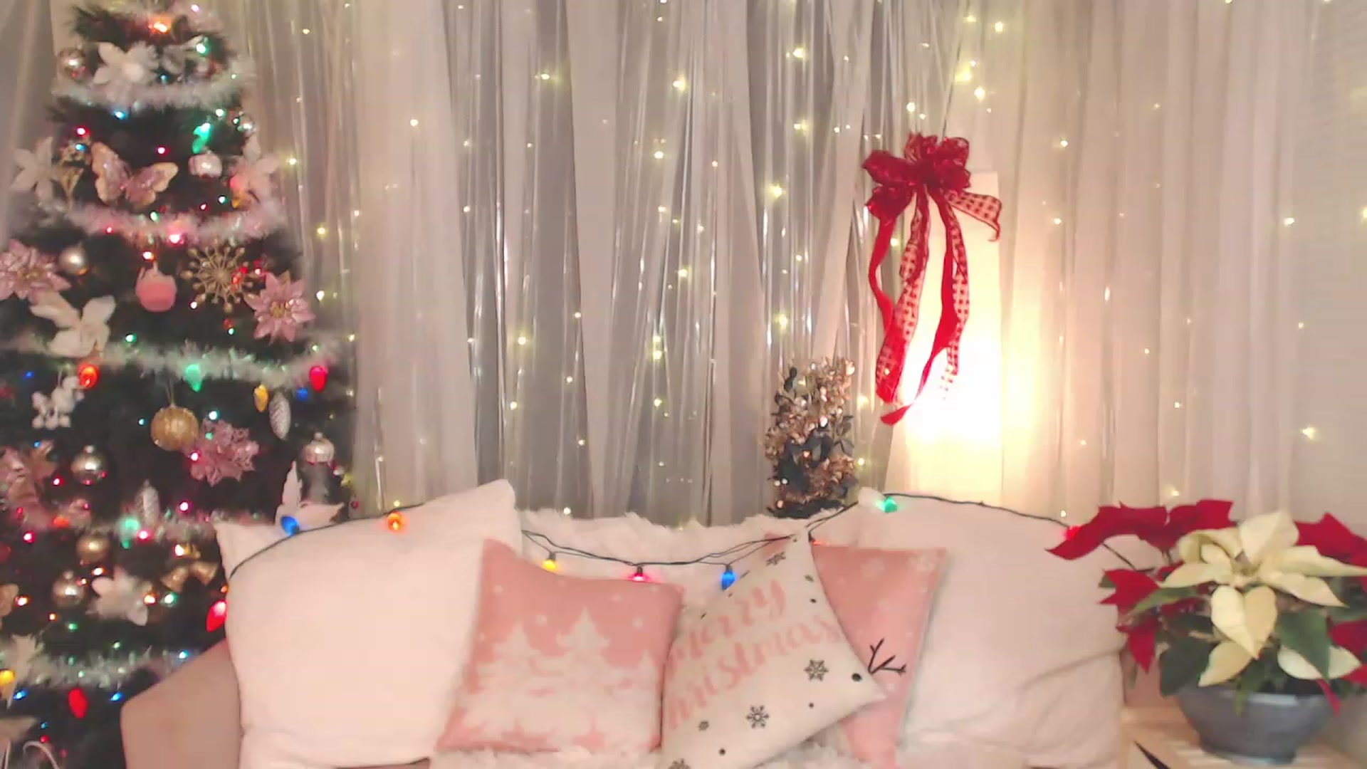 Gallery image thumbnail from KylieKohl's myfreecams stream on, 12/20/2022, 06:05 image 16 of 20