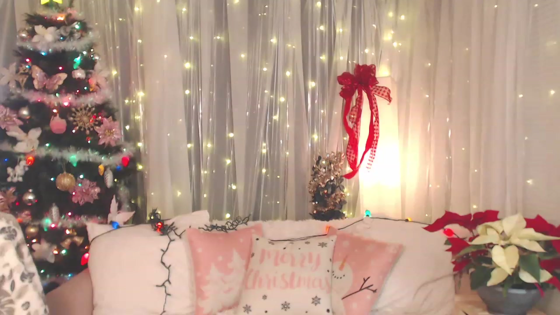 Gallery image thumbnail from KylieKohl's myfreecams stream on, 12/22/2022, 04:53 image 17 of 20